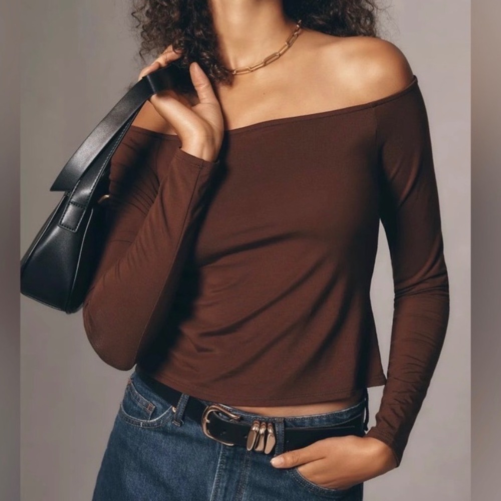 Reformation Anneliese Off-The-Shoulder Long Sleeve Top in Brown - Large